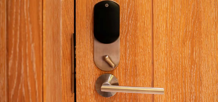Automatic Locking Door Knob Atherton